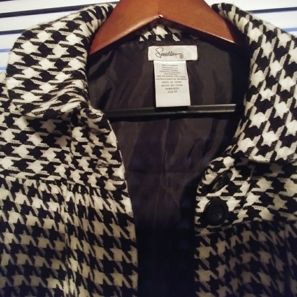 Short sleeve jacket - Picture 3 of 3